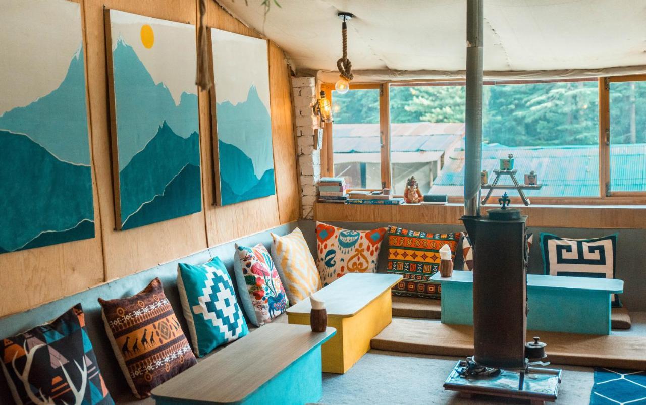 Young Monk Hostel & Cafe Old Manali المظهر الخارجي الصورة