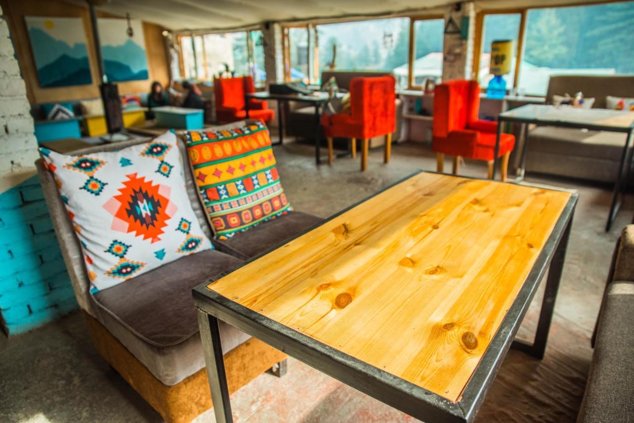 Young Monk Hostel & Cafe Old Manali المظهر الخارجي الصورة
