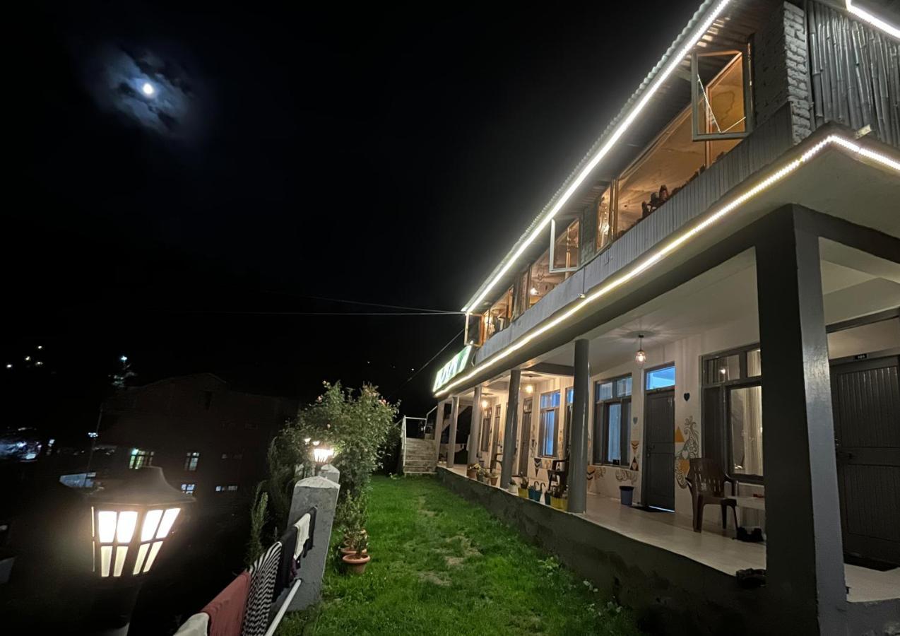 Young Monk Hostel & Cafe Old Manali المظهر الخارجي الصورة