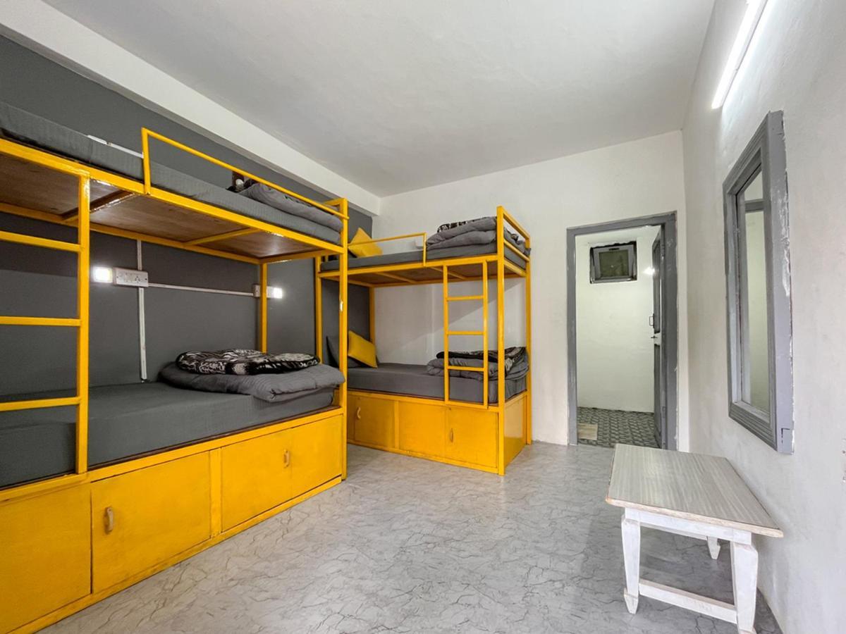 Young Monk Hostel & Cafe Old Manali المظهر الخارجي الصورة